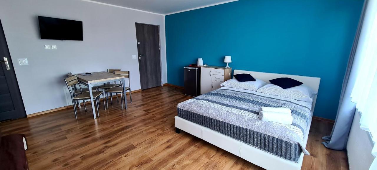 Moris Pokoje Goscinne Leba Exteriér fotografie