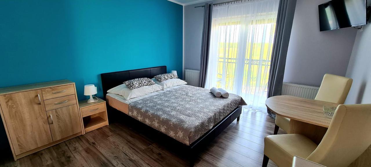 Moris Pokoje Goscinne Leba Exteriér fotografie
