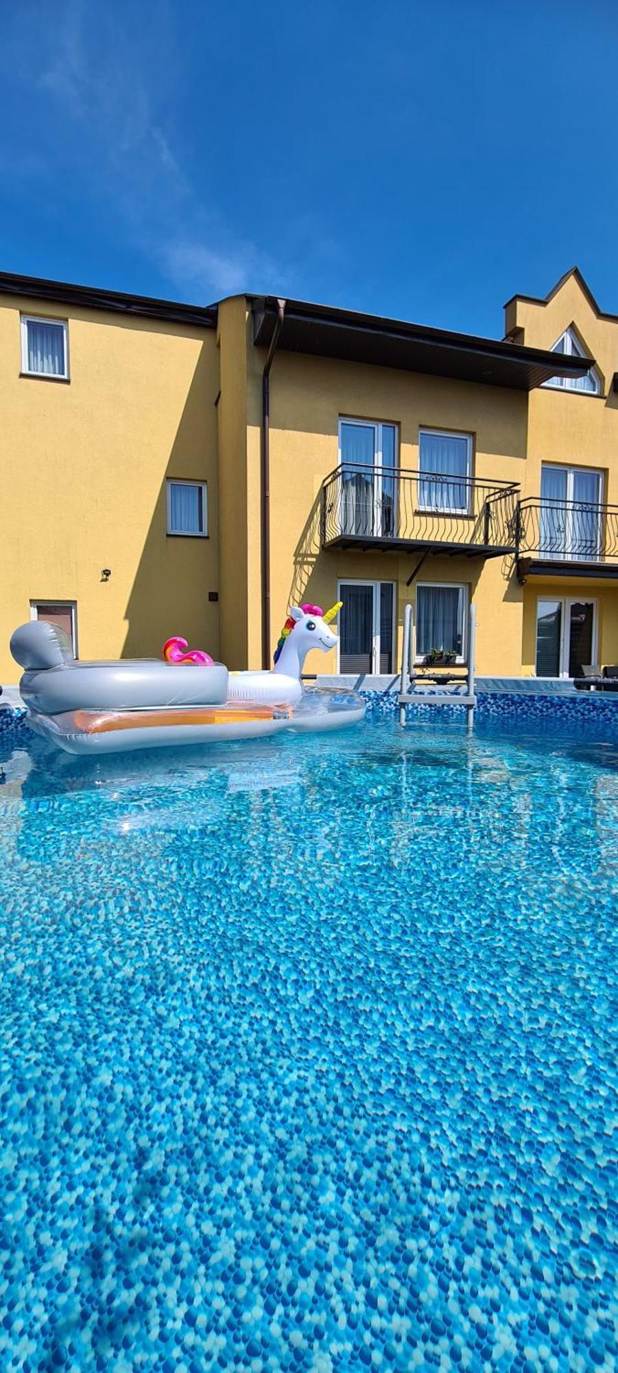 Moris Pokoje Goscinne Leba Exteriér fotografie