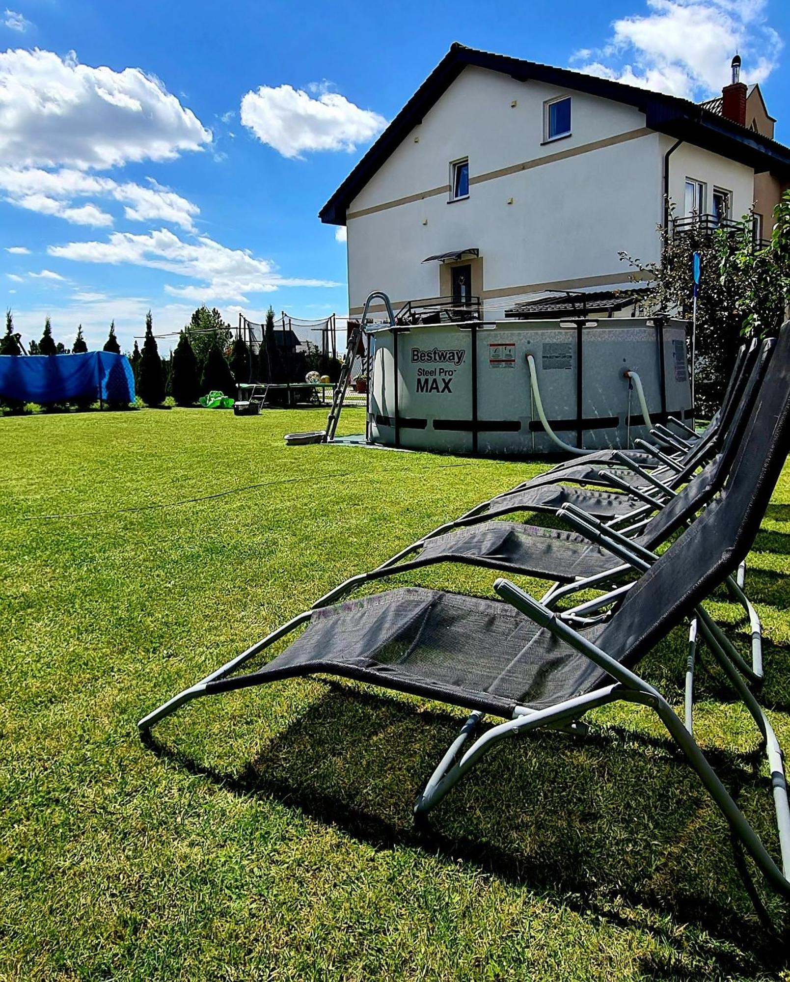 Moris Pokoje Goscinne Leba Exteriér fotografie